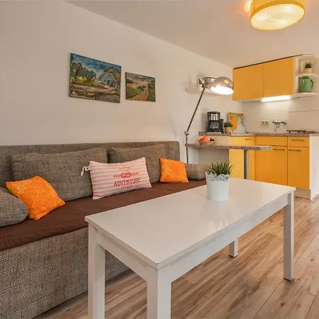 Apartment Moewenort 5 *